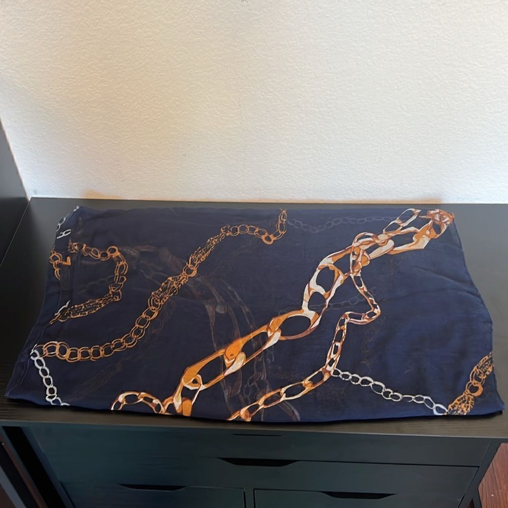 Charming Charlie Jewelry Chain Design Scarf - Picture 3 of 4